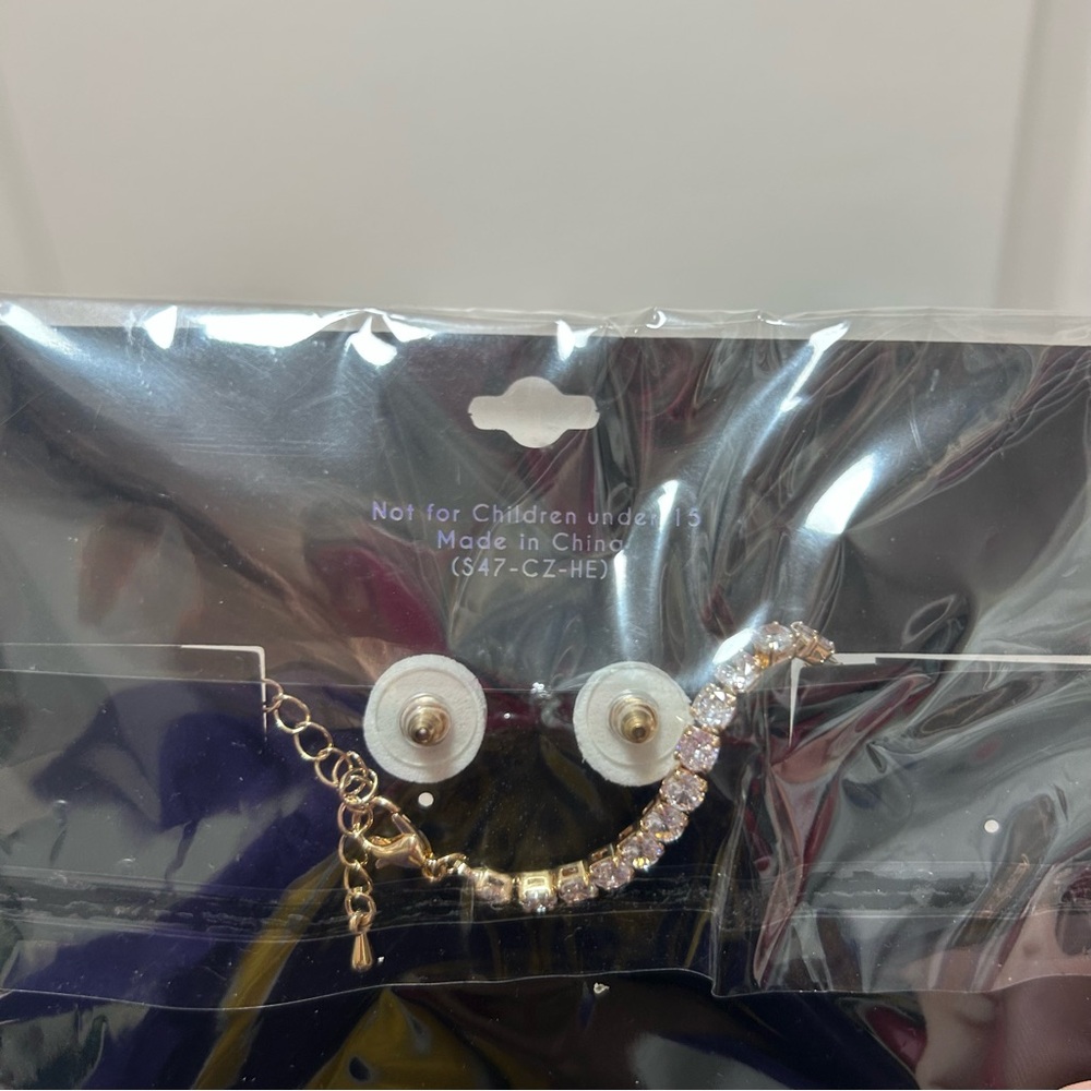 Gold and Silver Cubic Zirconia Necklace Set - Picture 6 of 7